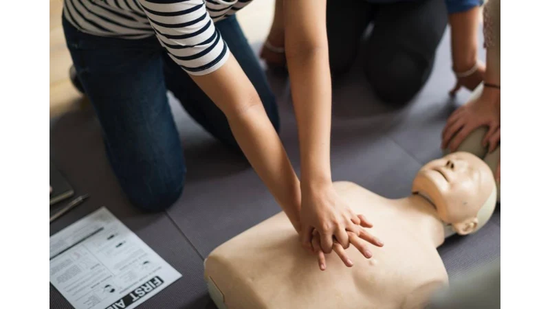 How CPR Training Prepares Communities for Emergencies