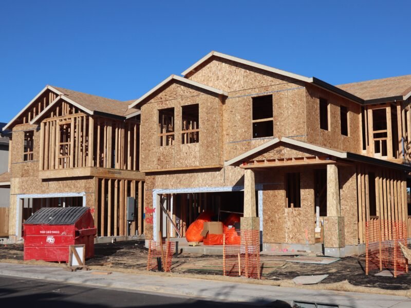 How Modern Home Builders Are Transforming Family Living
