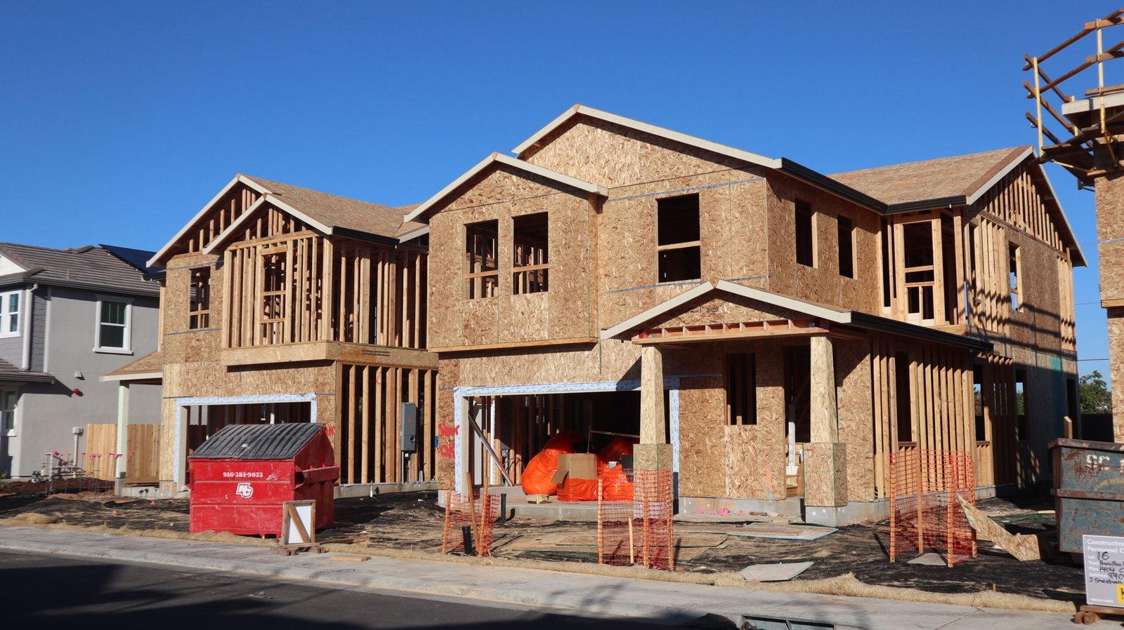 How Modern Home Builders Are Transforming Family Living